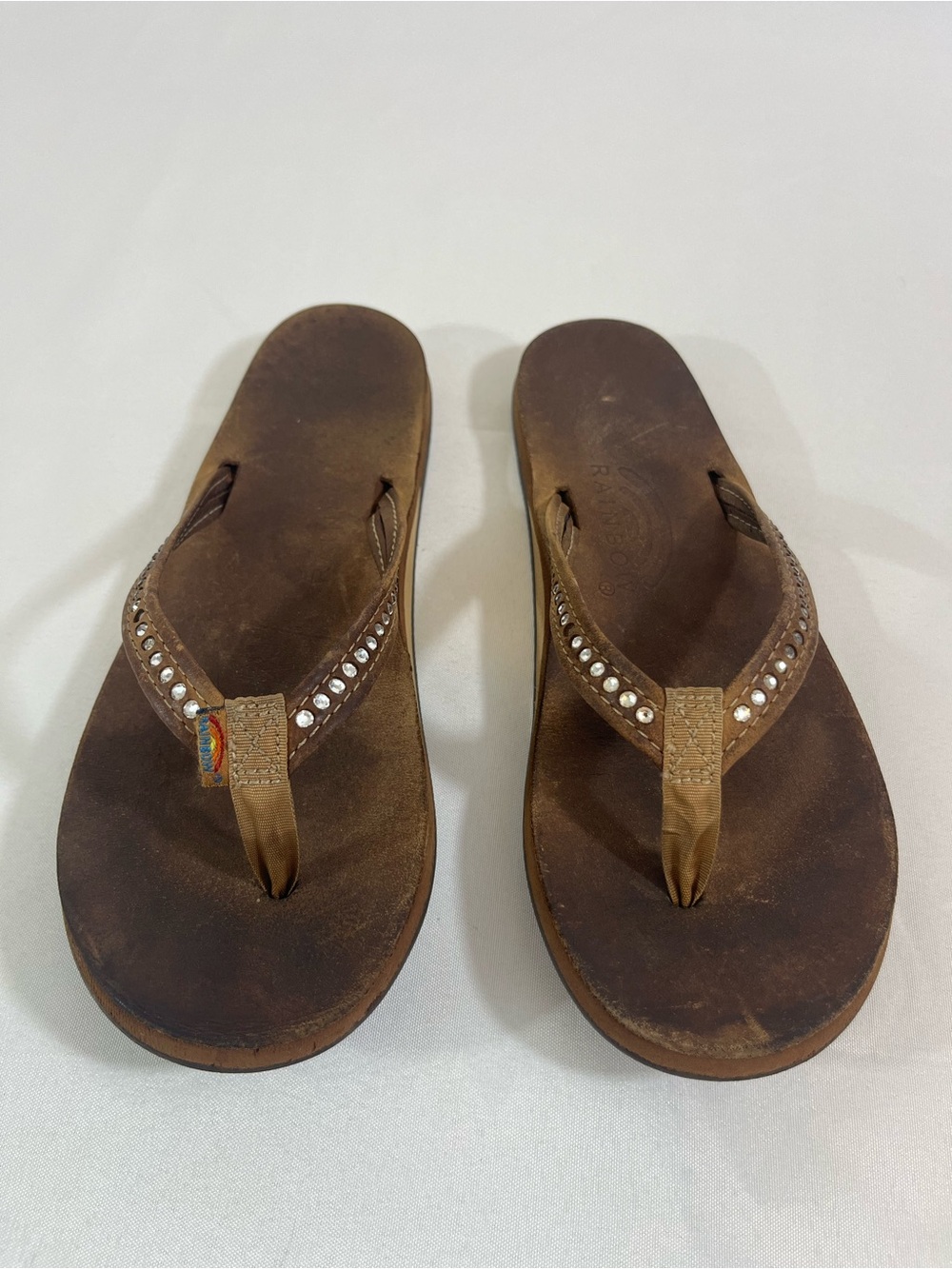 Rainbow Crystal Leather Strap Sandals Women’s Large 7.5-8.5 Brown Flip Flops